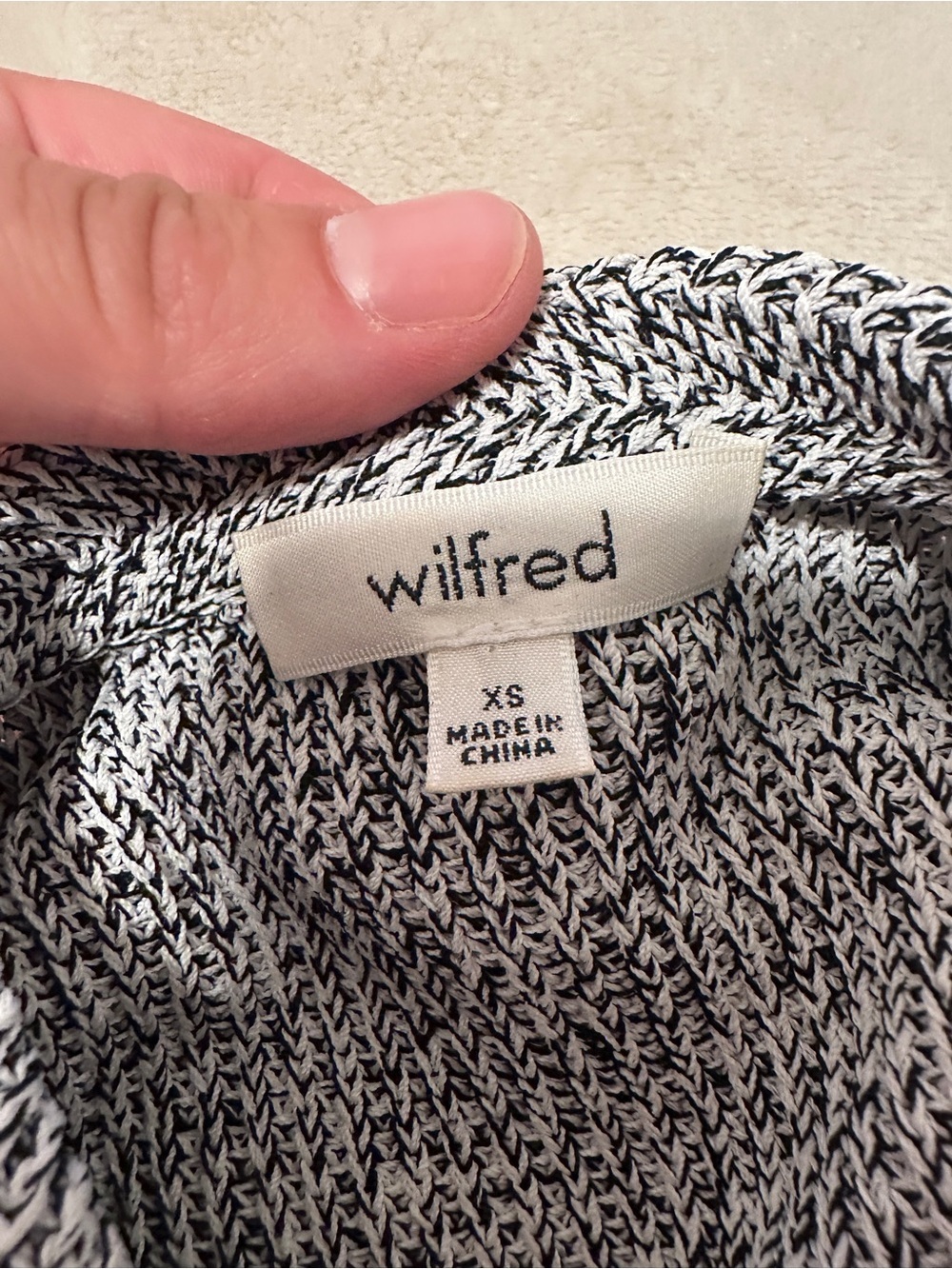 Aritzia Wilfred Palmier Sleeveless Split Hem Tunic Knit Sweater Top Size XS - Picture 11 of 12